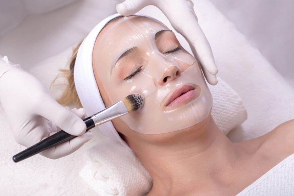 Chemical Peel Risks and Side Effects in Palakkad – woman receiving facial chemical peel treatment in a skincare clinic